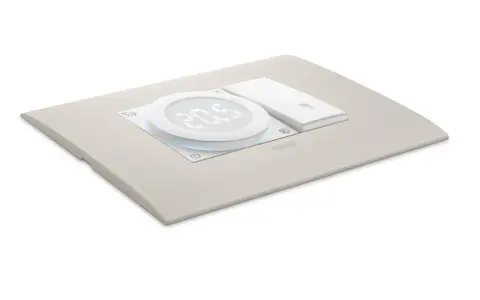 Termostato a rotella Vimar con display digitale che mostra 20.5°C. Scopri come funziona per regolare la temperatura.