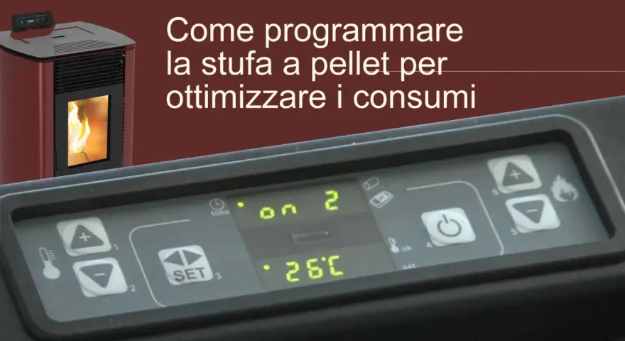 Pannello di controllo di una stufa a pellet con display digitale che mostra "on 2" e "26°C". Impara a regolare i parametri stufa a pellet per ottimizzare i consumi.